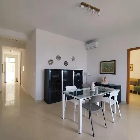 Alessandra Apartman *